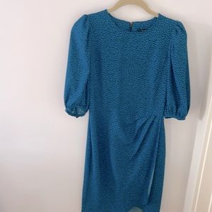 Banana Republic.  Size 6.  Ruched left Hilo detail.  Hidden back zipper.